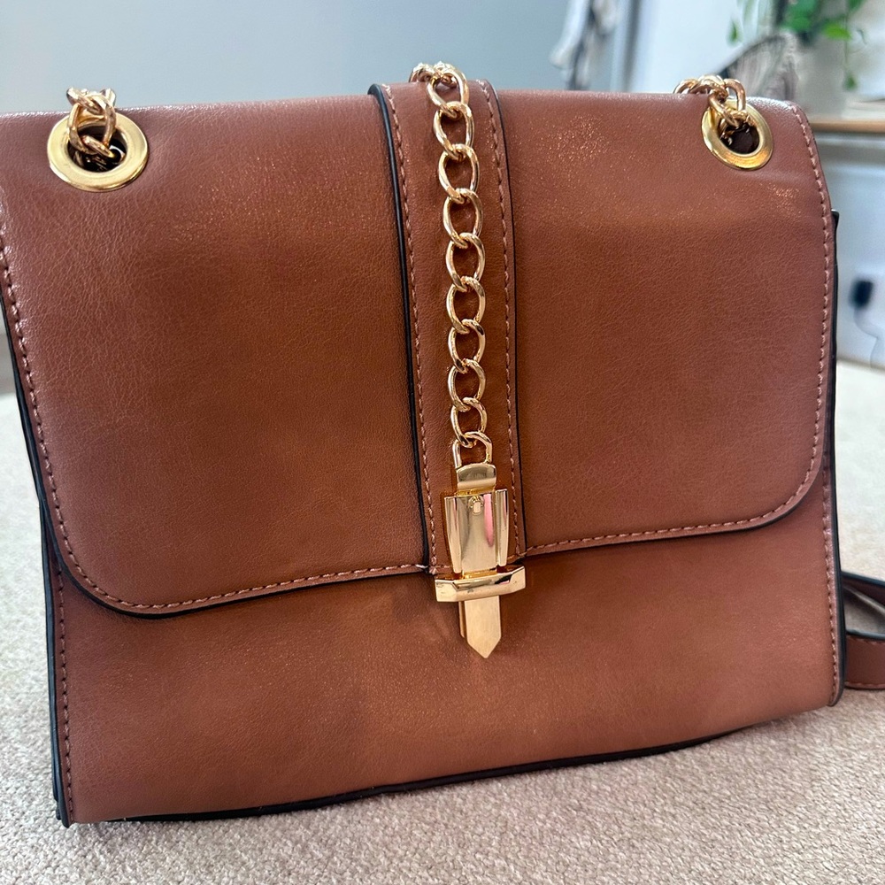Brown leather purse with gold chain